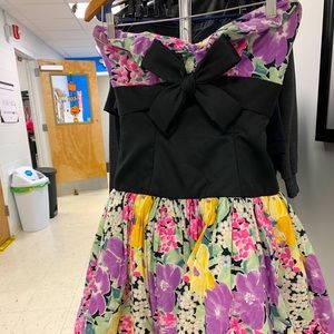 Vintage strapless floral summer dress